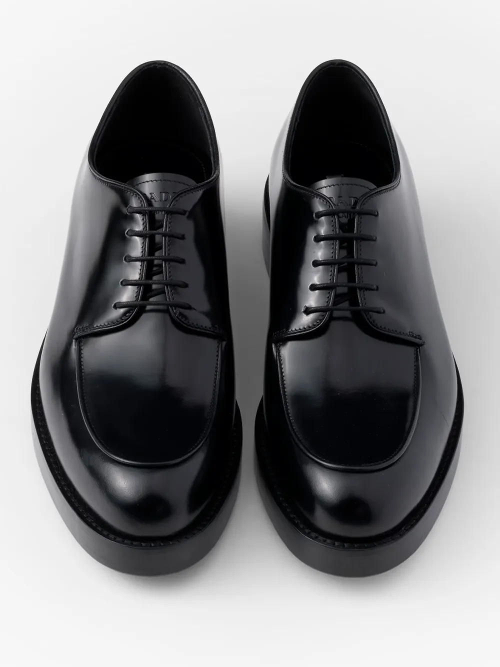 Brushed derby shoes