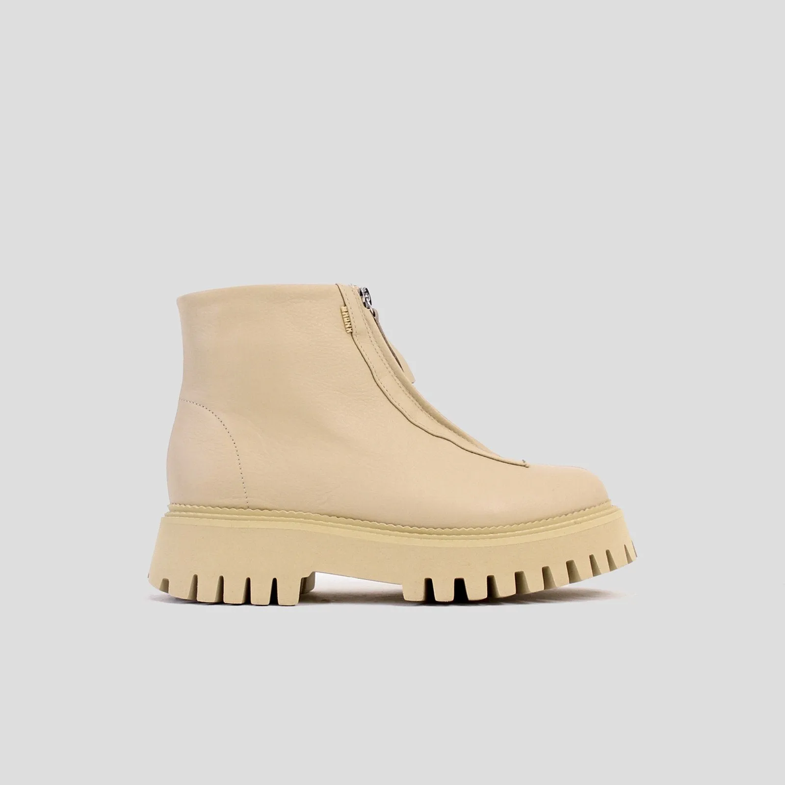 Groovy Front Zip Camel Boots