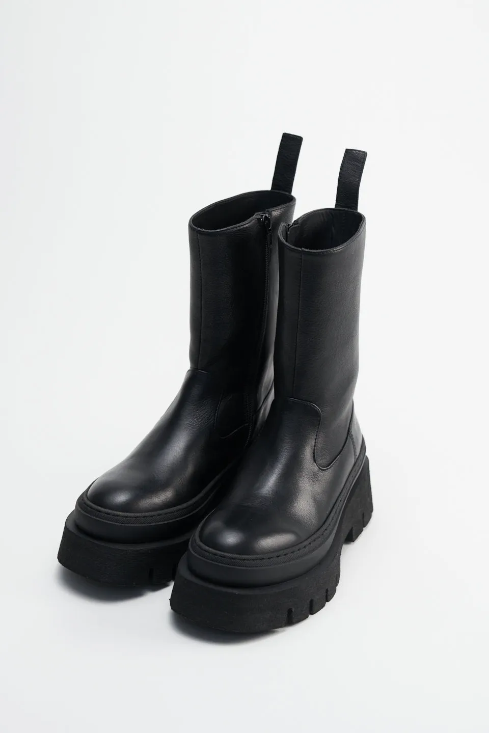 Vitello All Black Leather Boots