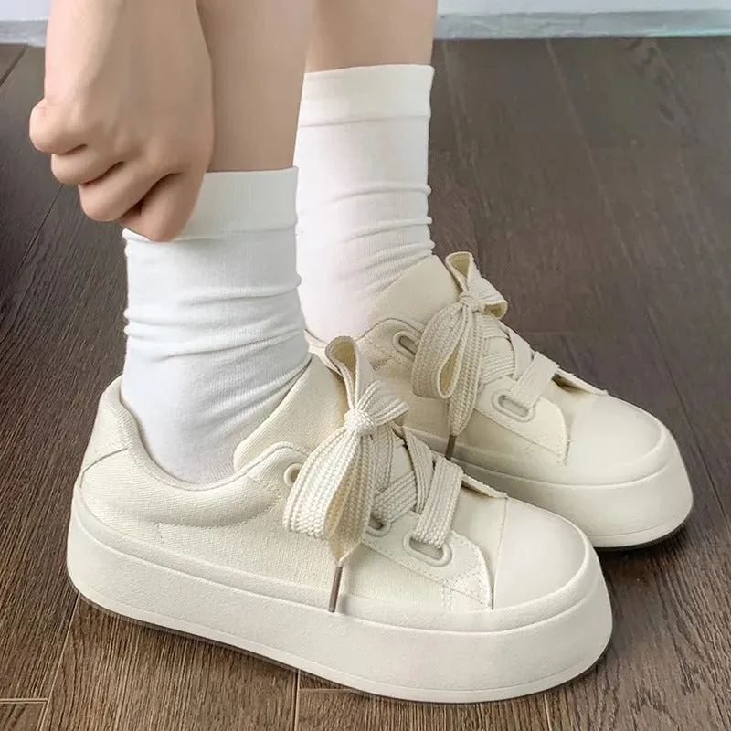 White shoes for women, 2024 summer new women's shoes, niche casual board shoes, versatile student canvas shoes, Instagram trendy