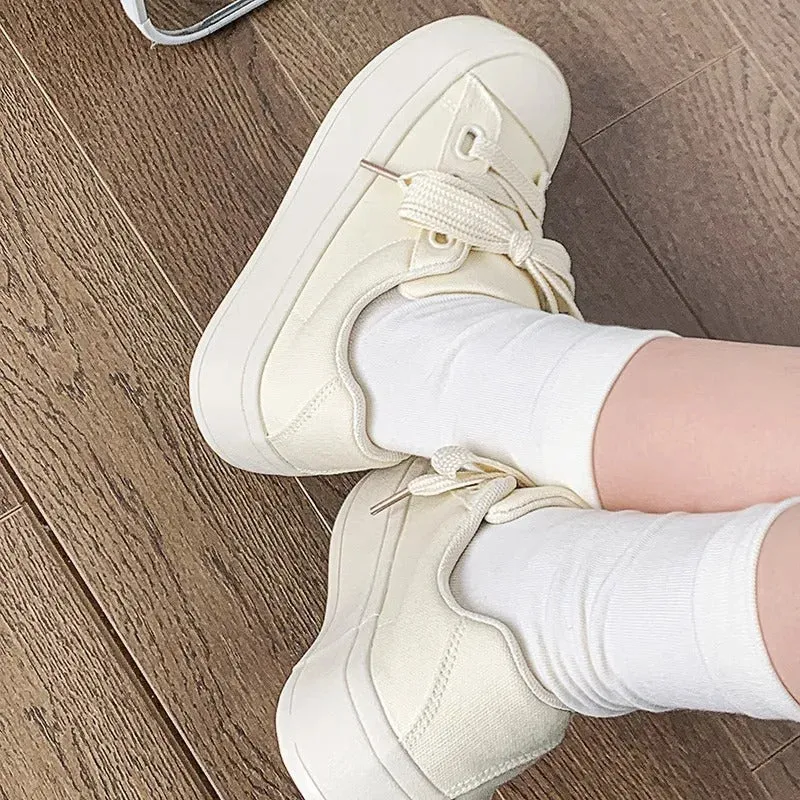 White shoes for women, 2024 summer new women's shoes, niche casual board shoes, versatile student canvas shoes, Instagram trendy